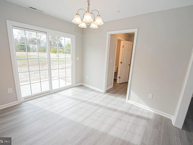 242 Morgans Ct — Photo 23