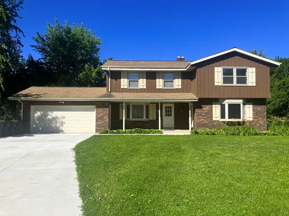 2709 Albany Ct, City Of Waukesha, WI 53188