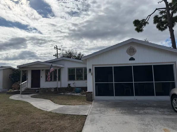 1063 La Paloma Blvd, North Fort Myers, FL 33903