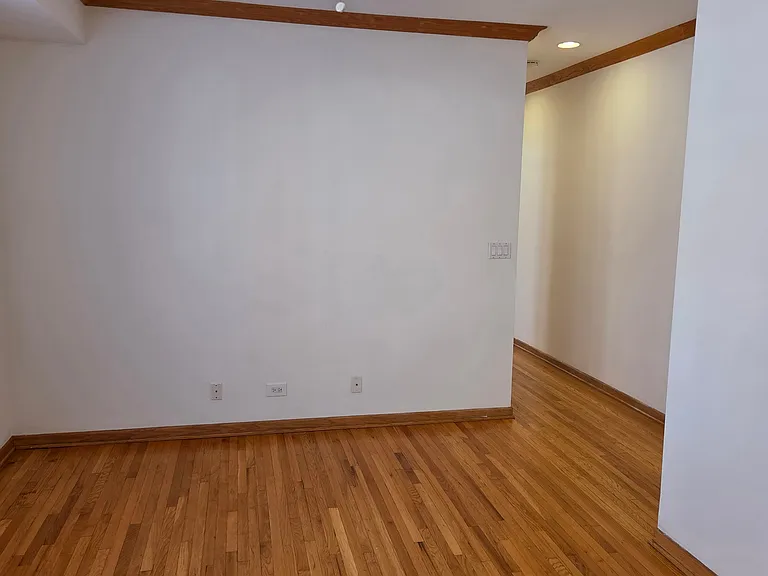 1352 W Jarvis Ave #2 — Photo 8