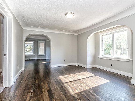 4th image of 354 Sycamore St #354