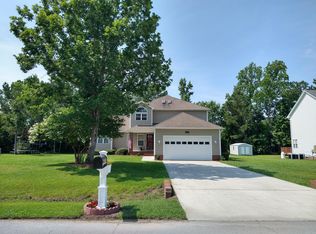 210 Riverbend Rd, Jacksonville, NC 28540