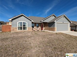 1064 Field Stone Dr, Lampasas, TX 76550