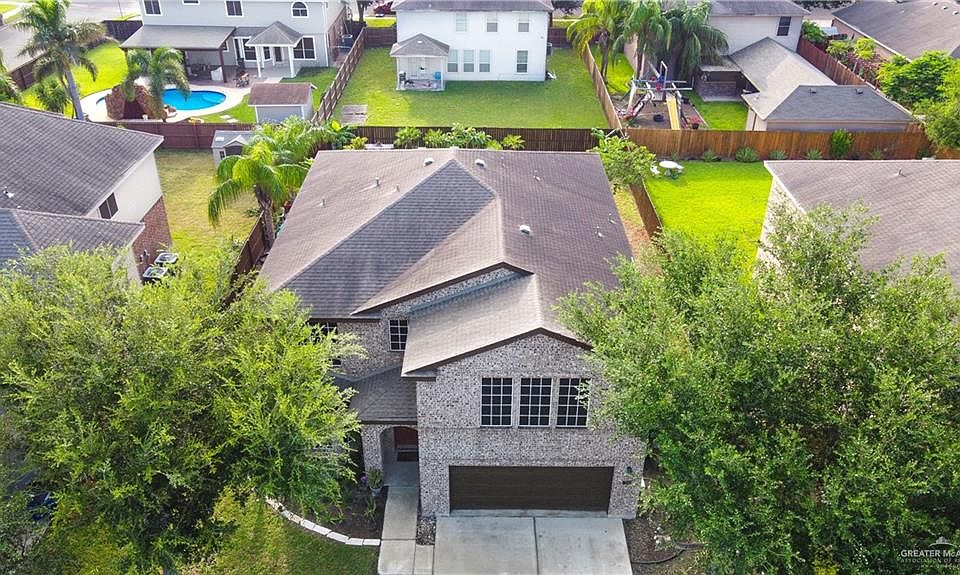 2nd image of 515 Barton Dr