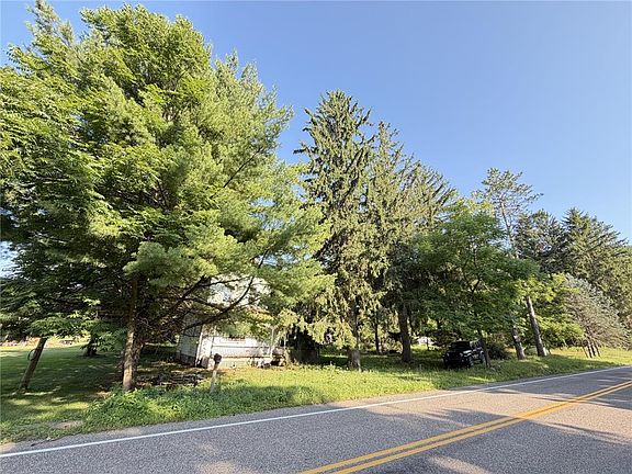 2nd image of 730 Ridge Rd