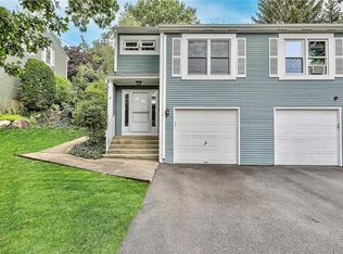 47 Wyndham Ave, Providence, RI 02908