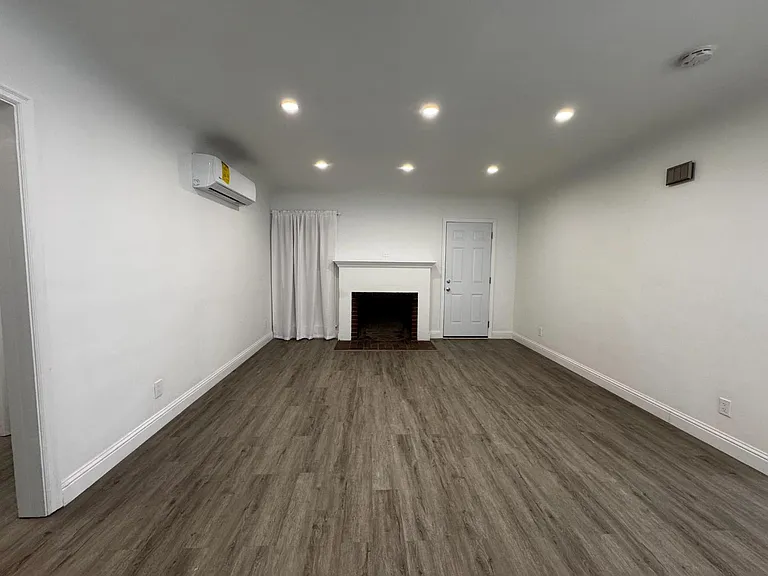 1106 N Fruit Ave — Photo 3