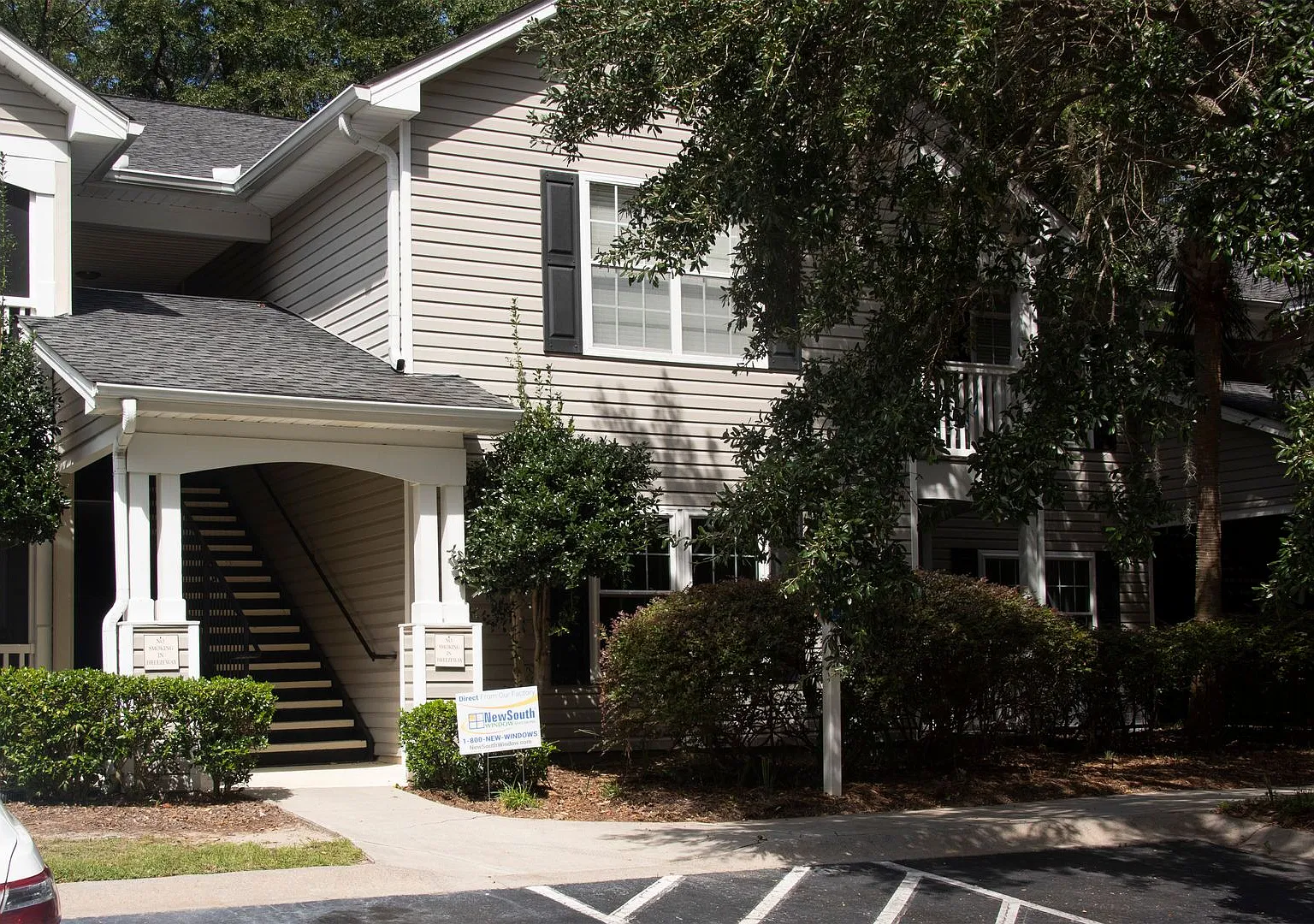 Fully Renovated 2 Bed / 2 Bath Condo in Gated Reserve at Woodbridge — Photo 2