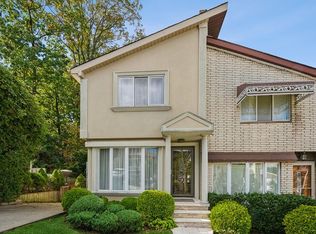 90 Hewitt Ave, Staten Island, NY 10301