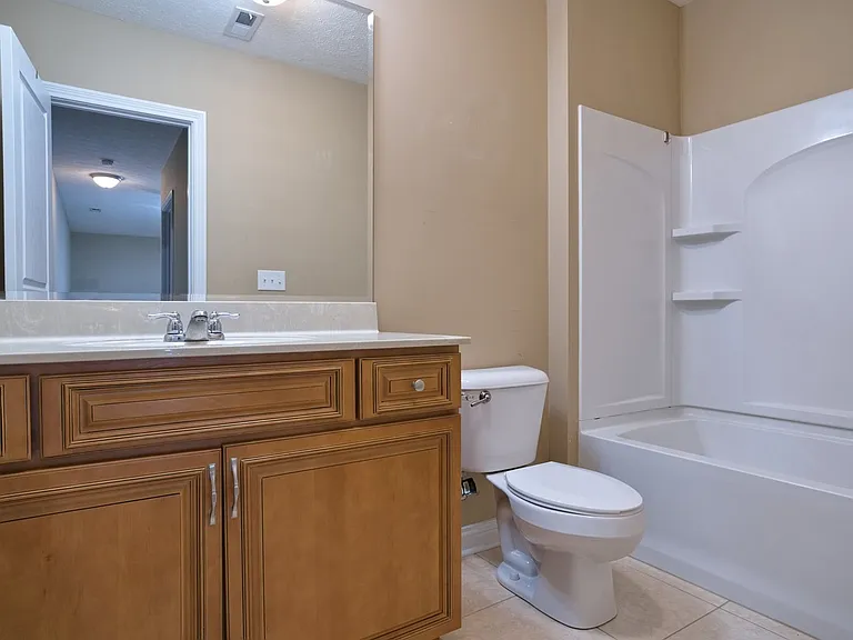 430 Knox Ave — Photo 34