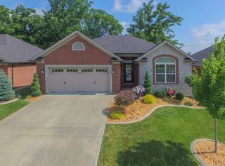 711 Mure De Ronce Dr, New Albany, IN 47150