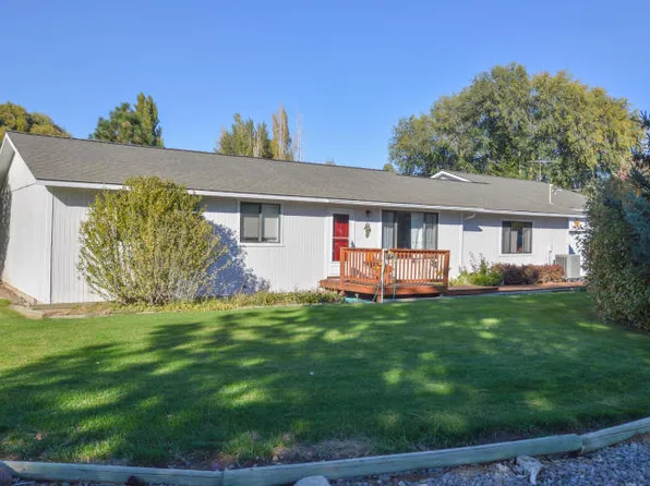 11910 Wide Hollow Rd, Yakima, WA 98908