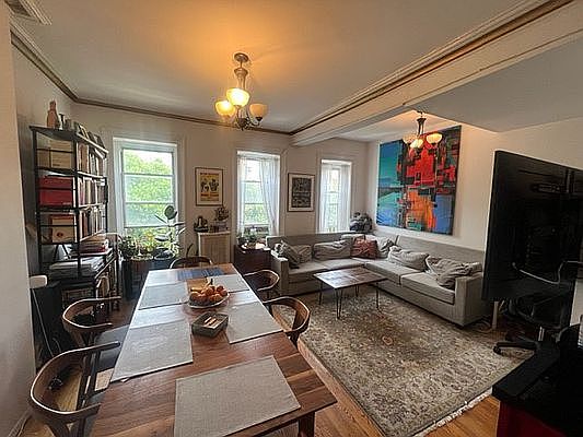 1st image of 726A Union St #1A