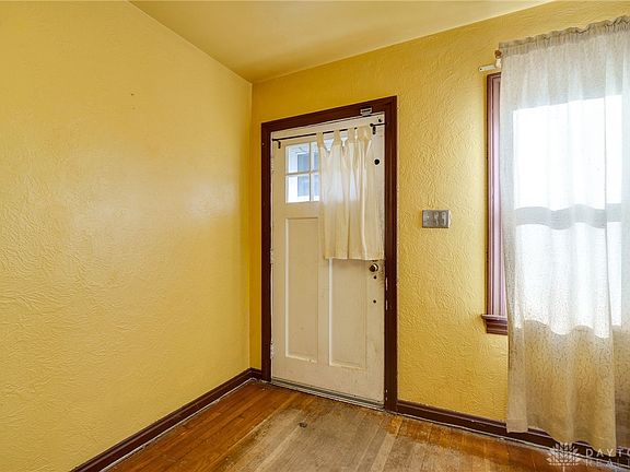 5th image of 2735 Kennedy Ave