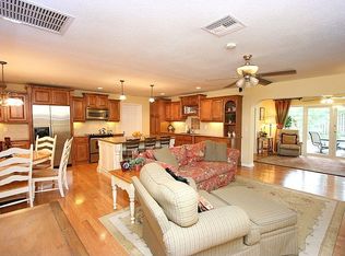 552 Iris St, Altamonte Springs, FL 32714