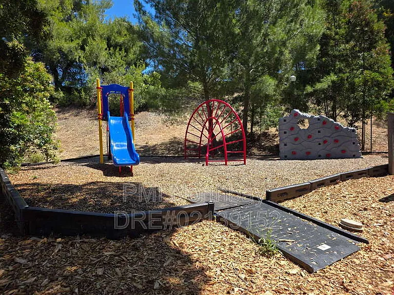 900 Cambridge Dr #185 — Photo 10