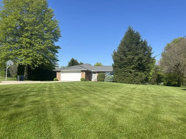 18250 Vermont St, Grafton, OH 44044
