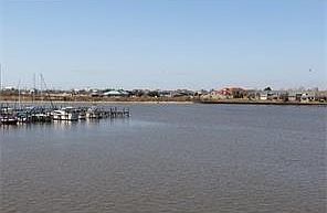 4th image of 1580 Harbor Dr Unit 320