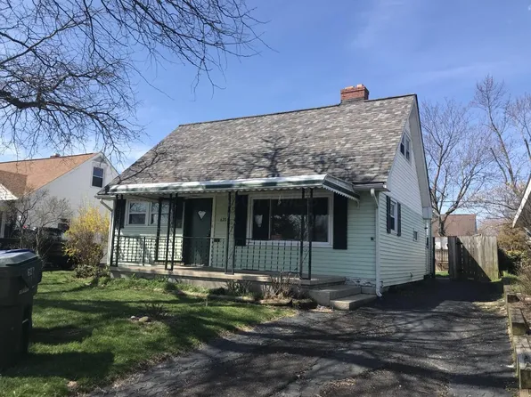 627 Georgian Dr, Columbus, OH 43228
