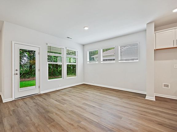 The Hemingway - Dining