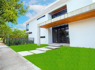 1100 SW 22nd Ter, Miami, FL 33129