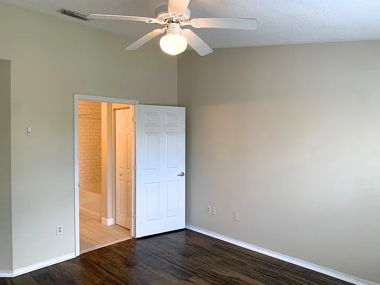 19207 Harbour Vista Cir — Photo 10