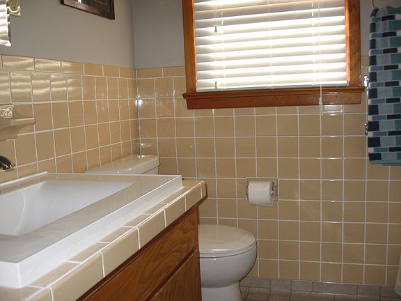 5th image of 3803 Emiline St
