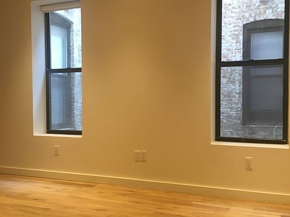 3rd image of 388 Bleecker St #2