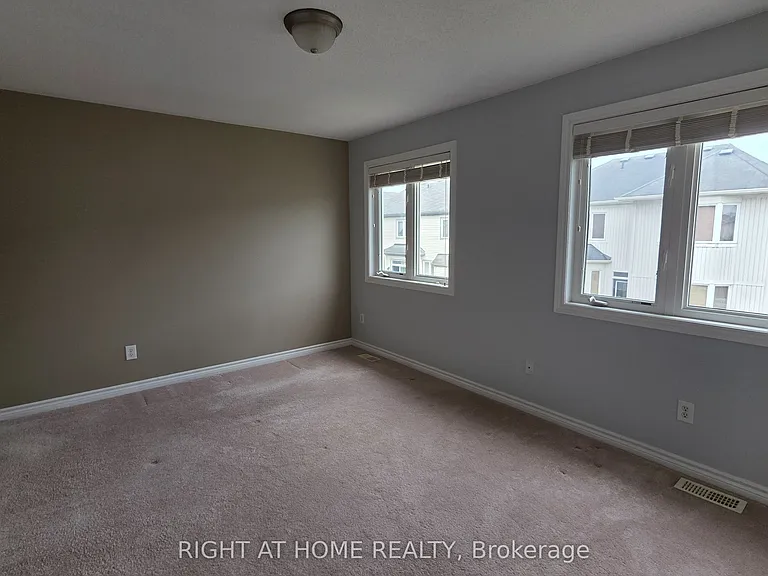 3588 Cambrian Rd — Photo 27