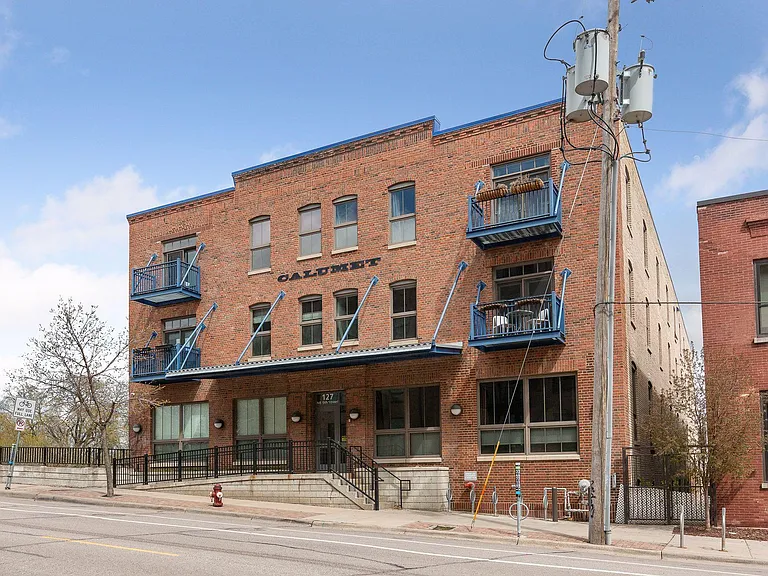 127 5th St NE #G04 — Photo 30