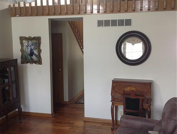 4th image of 1384 Sugar Maple Dr
