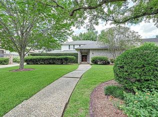 643 Chevy Chase Cir, Sugar Land, TX 77478