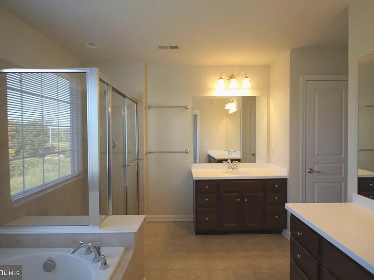 515 Ellison Dr — Photo 26