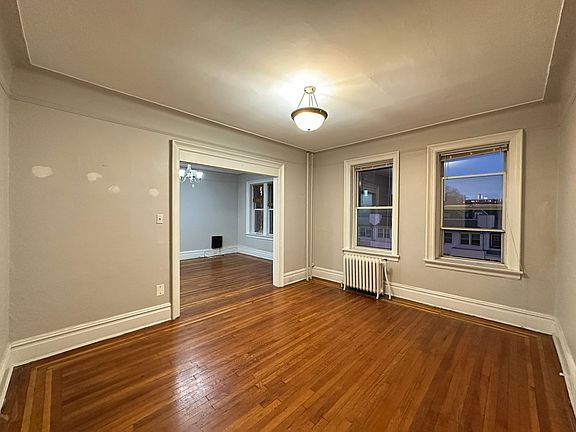 2nd image of 25-27 Kensington Ave #305