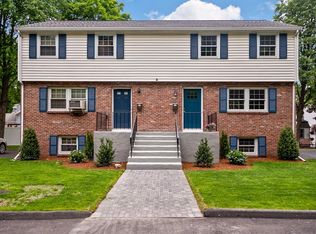1 Oregon Ave, Woburn, MA 01801