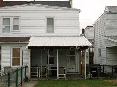 2nd image of 318 Pine Hill St