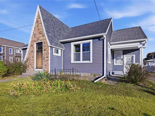 1703 Jackson Ave, Charleston, IL 61920