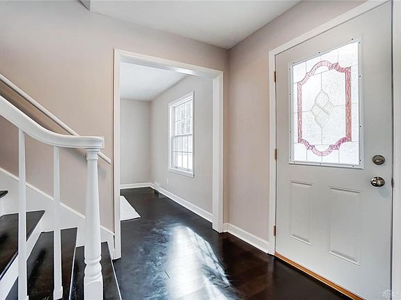 4th image of 104 Acacia Dr