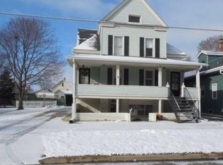 831 Bowditch Ave APT 1, Aurora, IL 60506