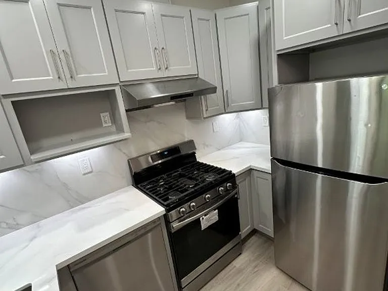637 Atherton Pl #403 — Photo 6