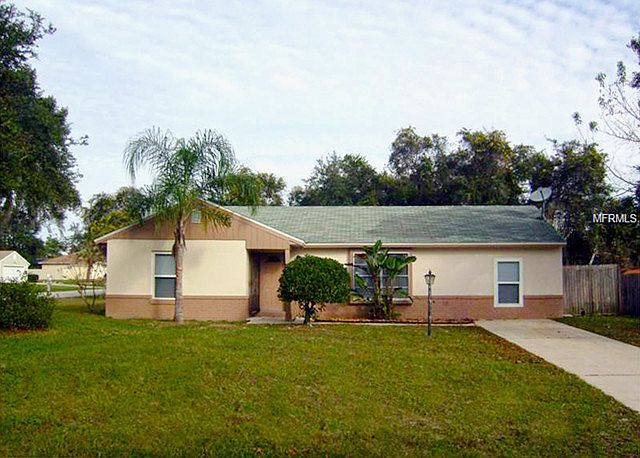 1st image of 2440 Tracy Ln