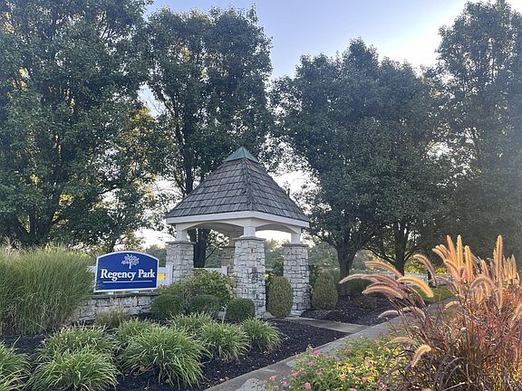 2nd image of 174 Regency Sq