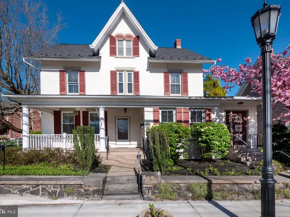 134 S Main St, Coopersburg, PA 18036