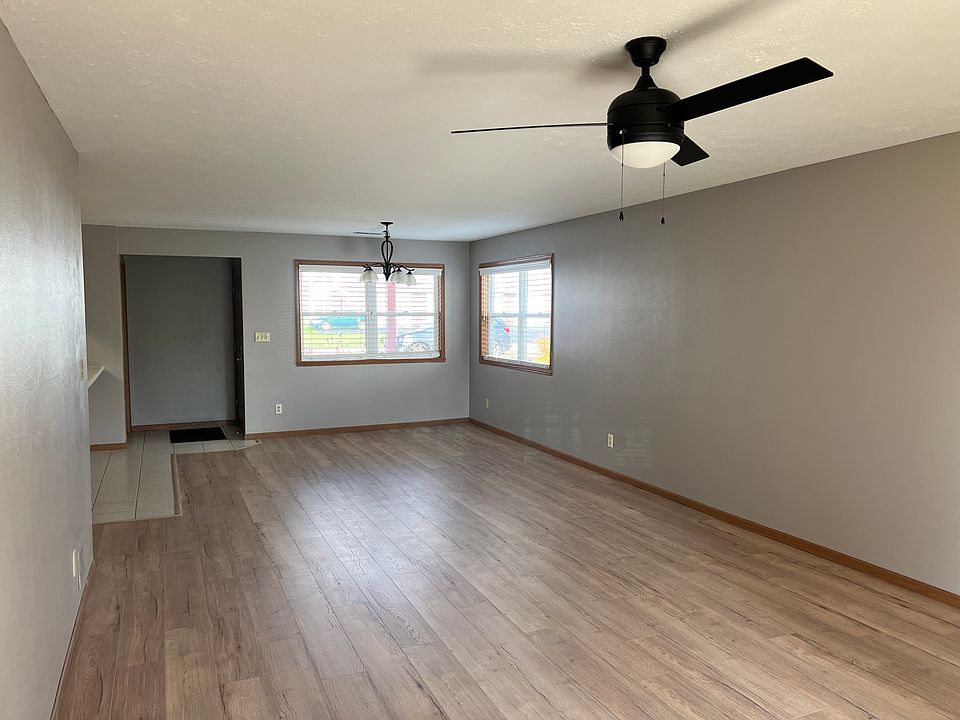 1st image of 7305 Wallingford Way