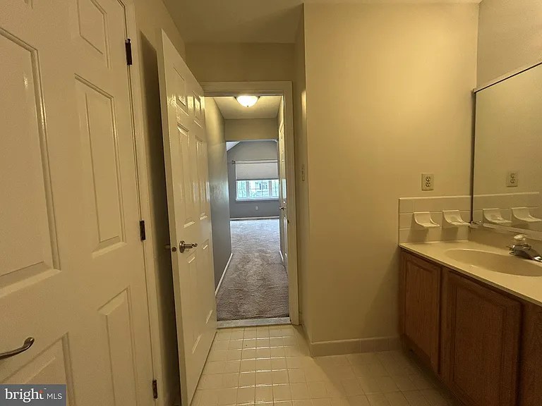 2016 Greenes Way Cir — Photo 28