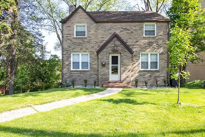 2243 Chalfant St photo 1