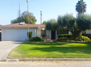 12966 Sierra Ave, Cutler, CA 93615