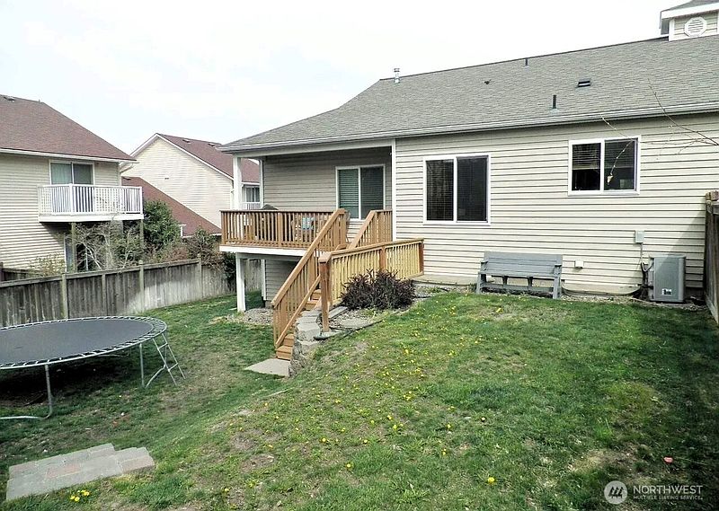 3rd image of 2357 NW Ridgeline Drive