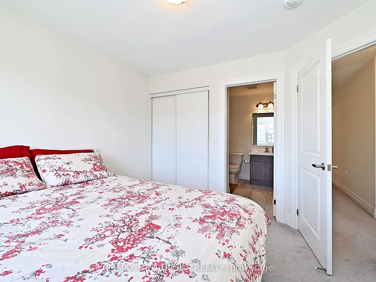82 Westfield Dr — Photo 24