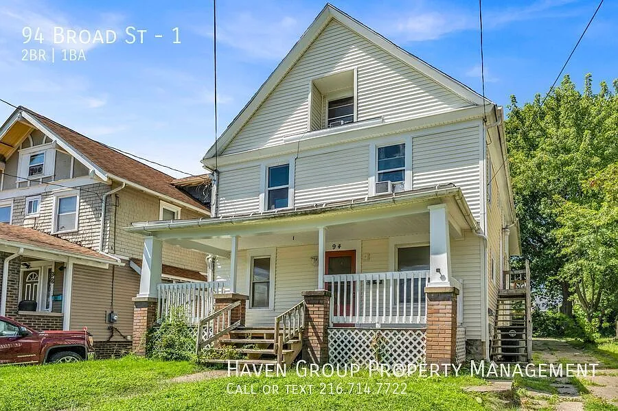 94 Broad St | Unit 1, Akron, OH 44305 - Spacious 2-bed 1-bath multi-family home! — Photo 2